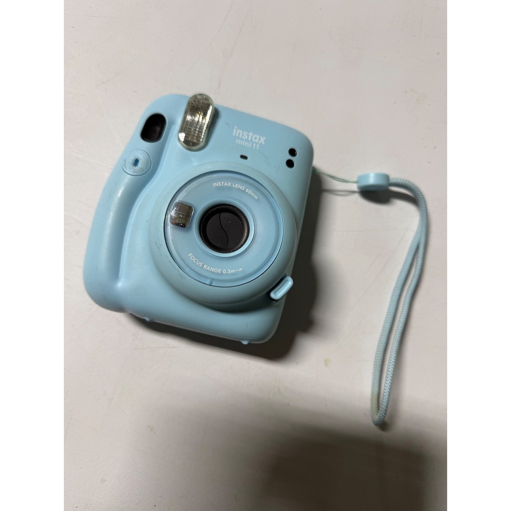 Fujifilm Instax Mini 11 Instant Film Camera Sky Blue Analog Selfie Lens